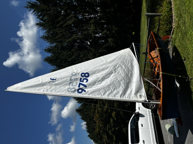 Penguin 9758 under sail